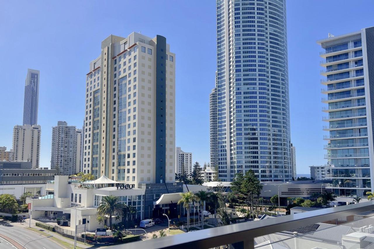 E.S. Surfers Paradise Apartment Gold Coast Exterior photo
